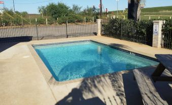 Sona Inn - Housity