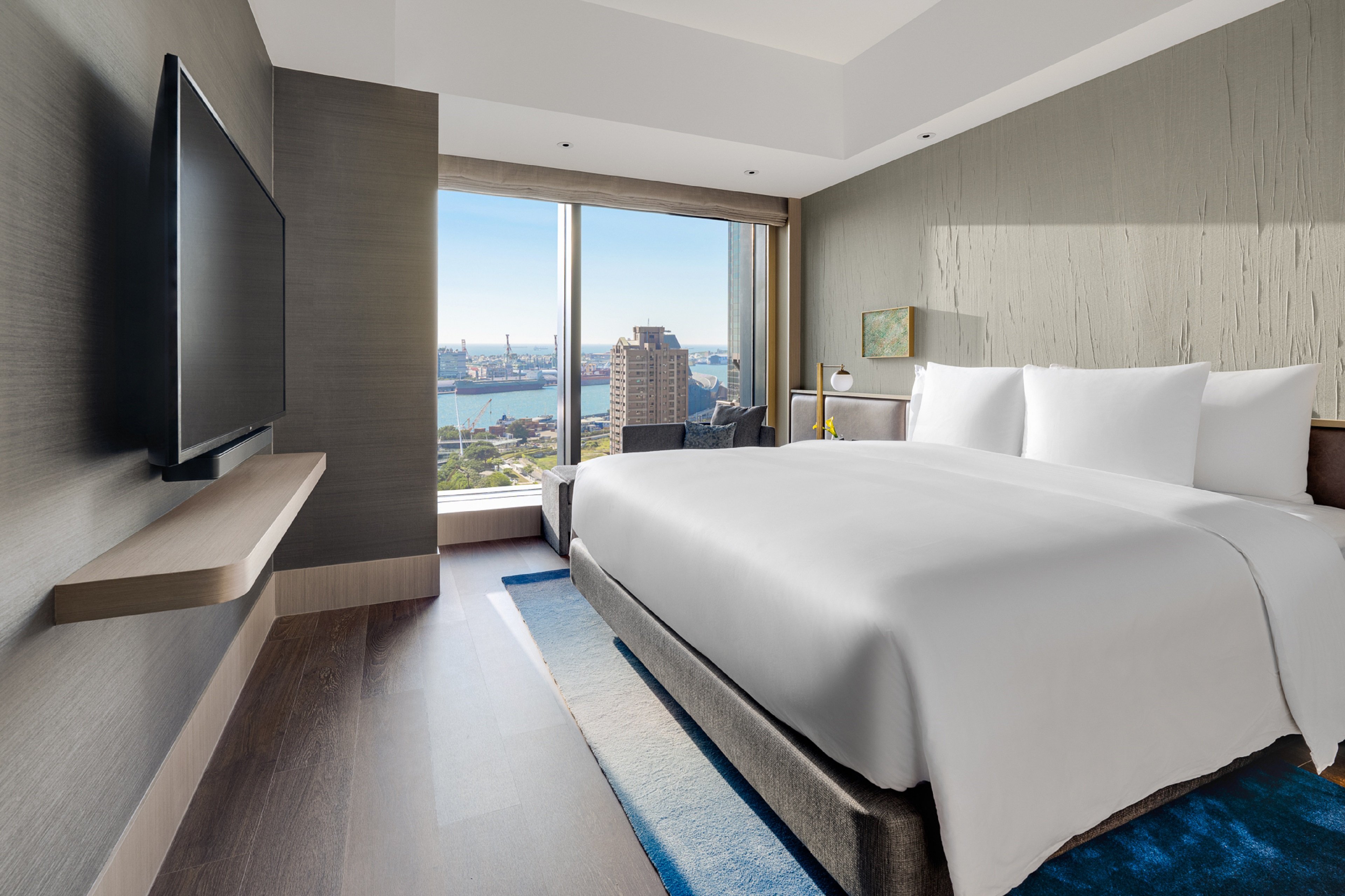 港湾海景开放式大床套房