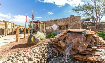 NavajoLand Hotel of Tuba City