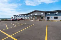 Econo Lodge Madison East Hotels in 
