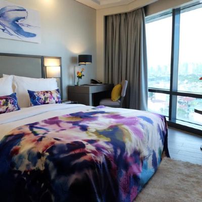 Essential 1 Queen Room Savoy Hotel Manila Promo Code
