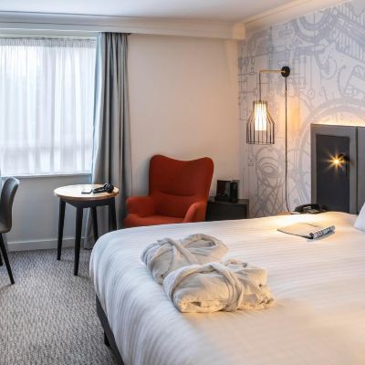 Privilege King Room Mercure Birmingham West Hotel Promo Code