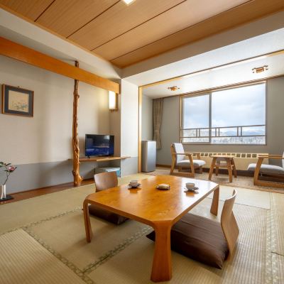 日式房間，9.5榻榻米【標準】【日式房】【無煙】【飯店選定房景】 大雪山白金觀光飯店優惠
