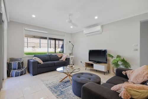 Bay Retreat Three-Bedroom House