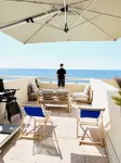 Résidence La Corniche, 70m2 apartment with full sea view, air-conditioning, wifi, garage.