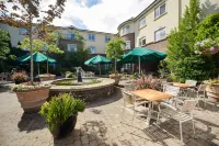Ashdown Park Hotel Hotele w: 