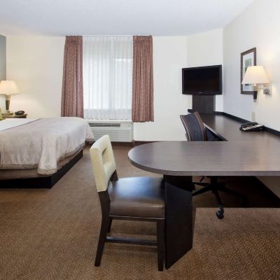 Suite, 1 Queen Bed, Accessible (Mobility Tub One Bedroom) Sonesta Simply Suites Philadelphia Mount Laurel Promo Code