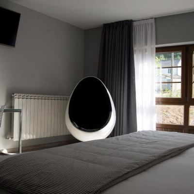 Deluxe Room, 1 King Bed (Xanela) Lar de Donas Promo Code