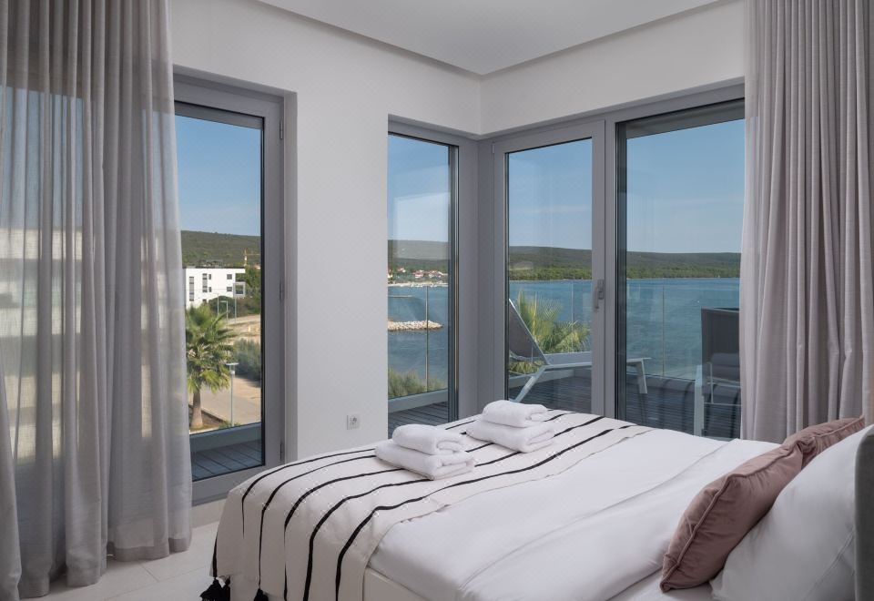 海景三卧室公寓