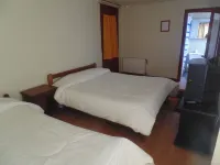 ホスタル・アラヤン のホテル
