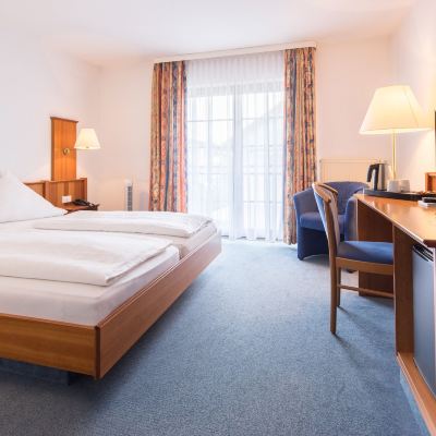 Standard Twin Room Hotel Blume Promo Code