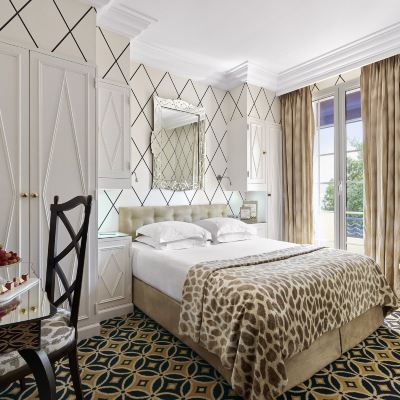 Guest Room Hôtel Belles Rives Promo Code