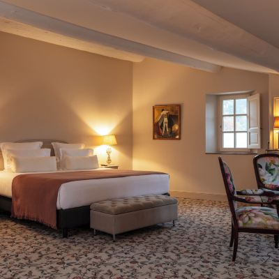 Suite (Familiale) La Magdeleine – Mathias Dandine Promo Code