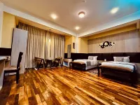 Silver Cloud Hotel Hotels in 