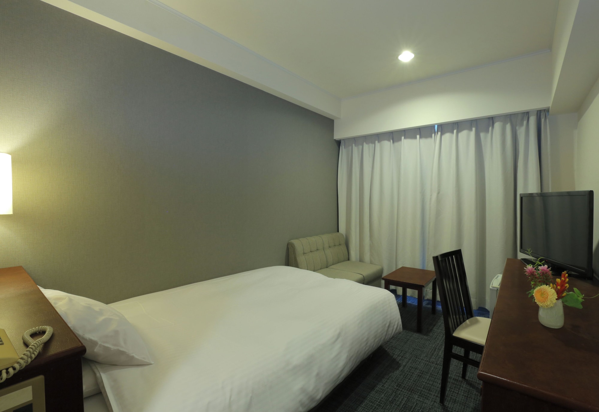 Hotel Newitaya大型单人间 - 可吸烟