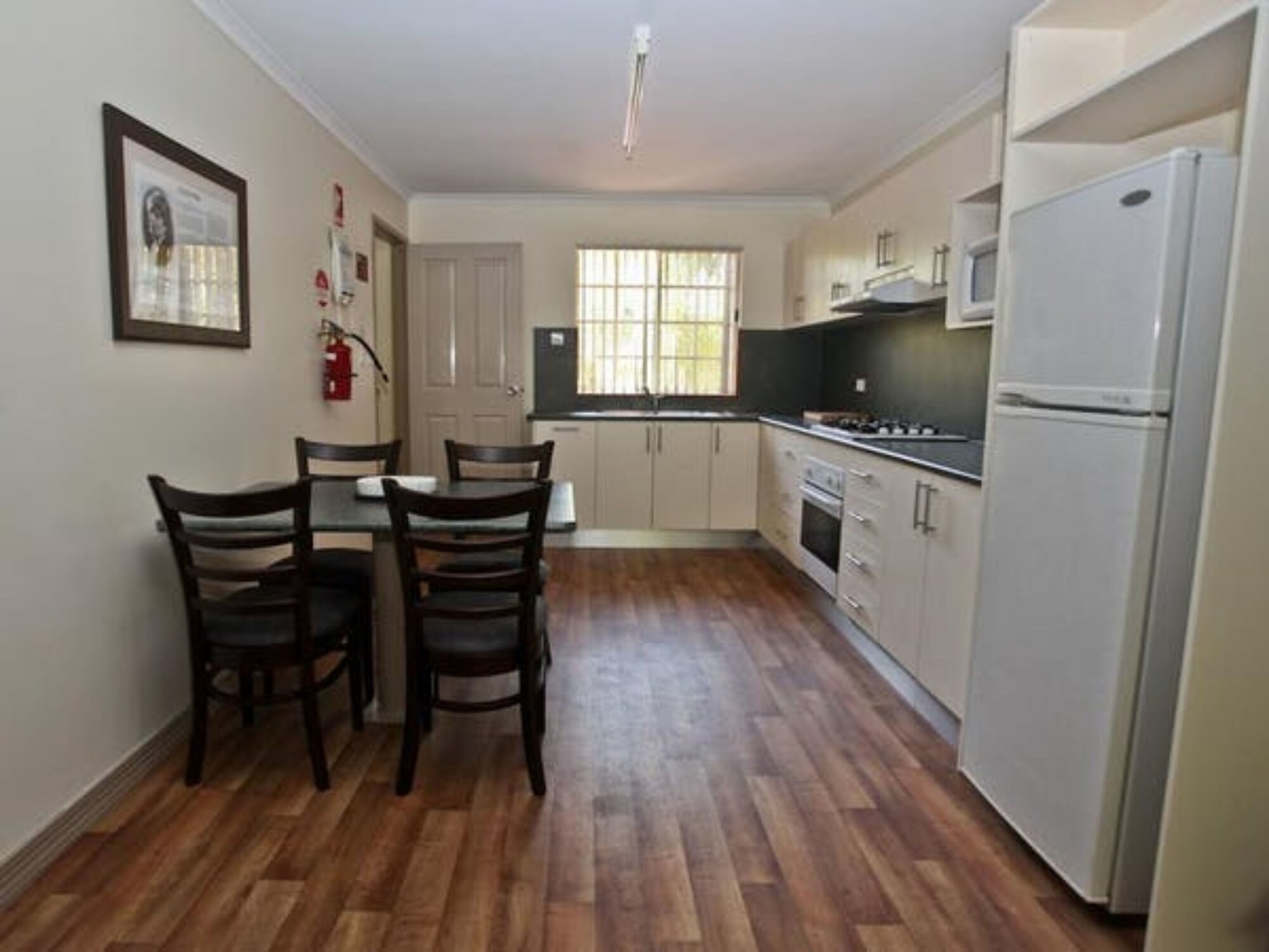 不允许携带宠物的两卧室公寓