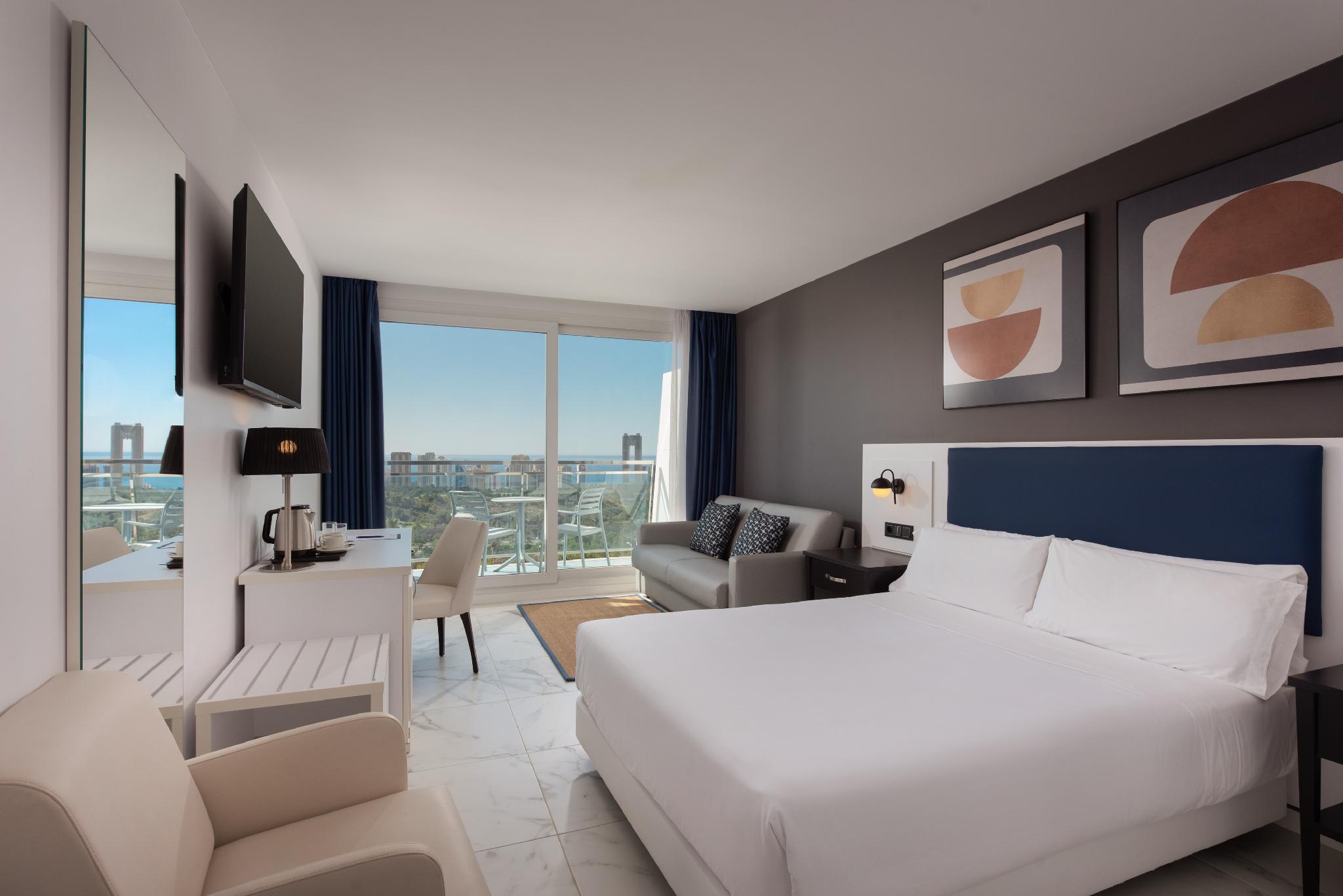 经典房， 1 张双人床， 海景（阳台）