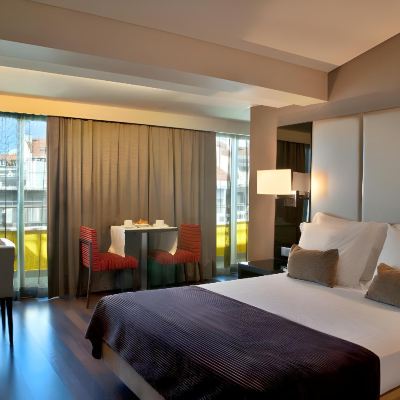 Standard Double Room Non Smoking TURIM Luxe Hotel Promo Code