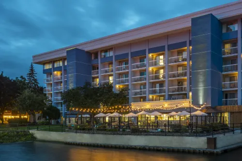 Holiday Inn KINGSTON-WATERFRONT by IHG