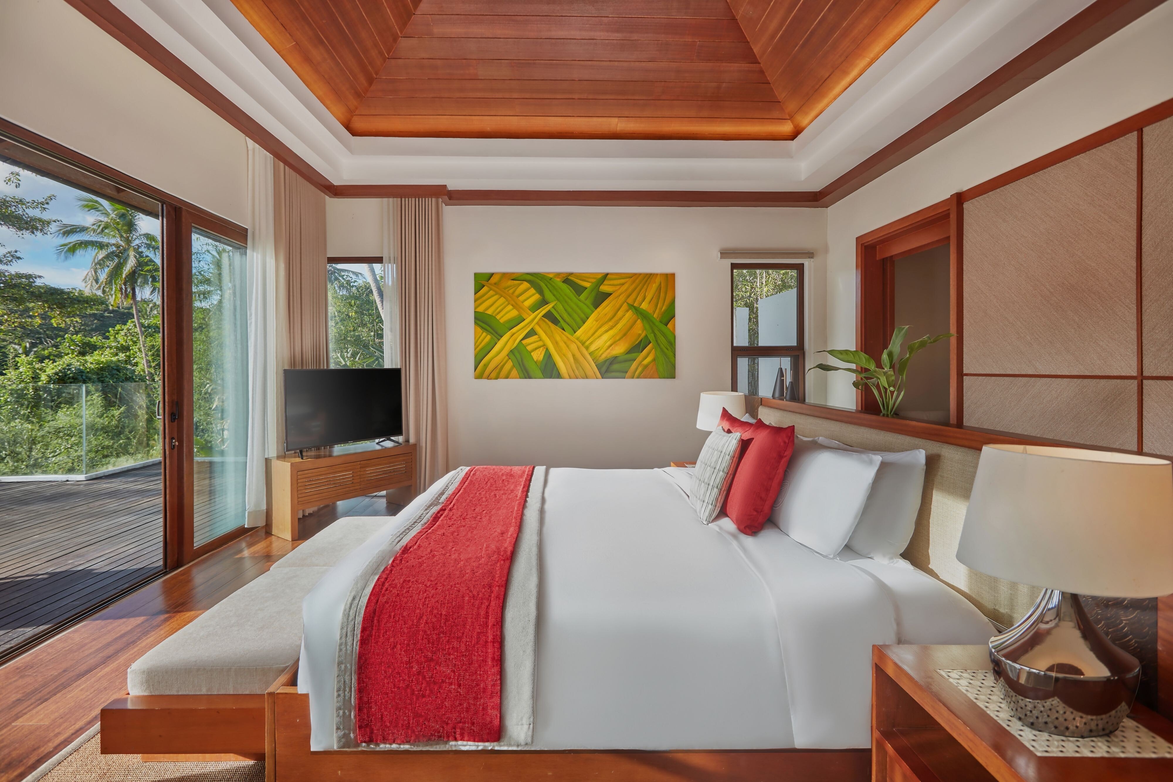 红木泳池公寓（两张特大床）