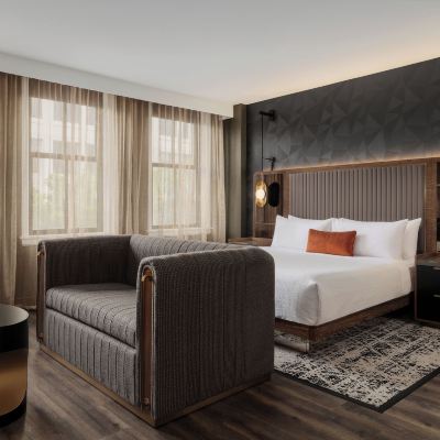 Deluxe King Room with Roll-in Shower - Mobility Accessible The Berkeley Hotel Promo Code