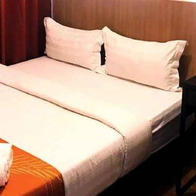 Standard Deluxe Double Room Kupon Place2Stay @ The Mines