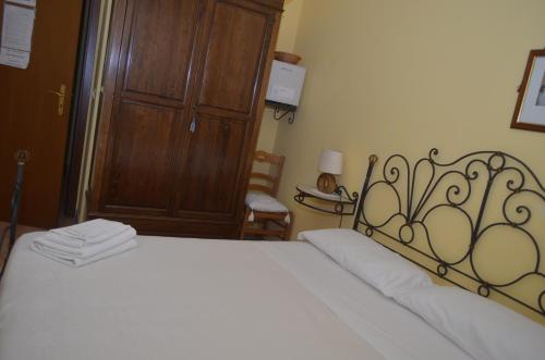 带私人外部浴室的双人房