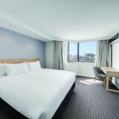 Deluxe King Suite Central Studio Hotel Sydney Promo Code