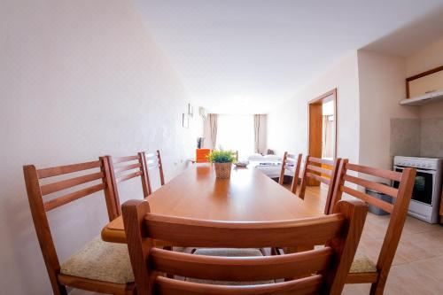 一卧室公寓（带阳台）