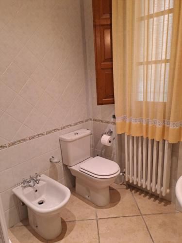 高级三卧室公寓 - 带天井