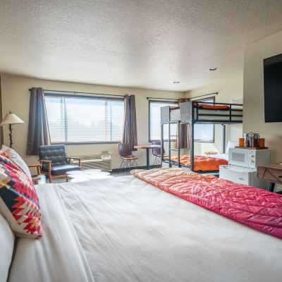 Bunk Crew King Campfire Hotel Promo Code