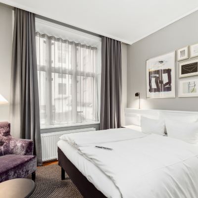 Economy Room (1 Semidouble Bed 140x200cm) Hotel Kong Arthur Promo Code