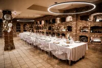 Hotel Dolphin - Adult Friendly