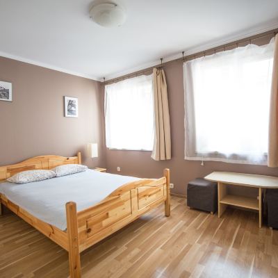 Economy Double Room, 1 Double Bed, Shared Bathroom Dizzy Daisy Hostel Promo Code