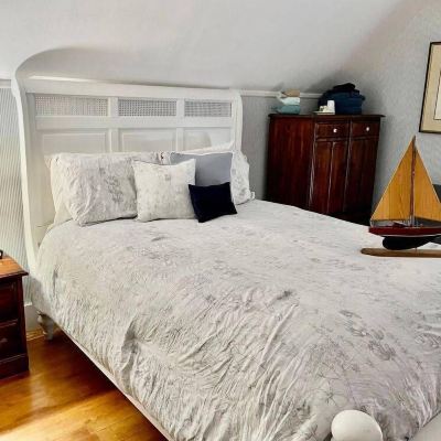 Basic Double Room, Shared Bathroom (Henry Ford Room) Black Swan Inn Promo Code
