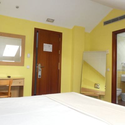 Premium Romantic Double Room Hotel Vivar Promo Code