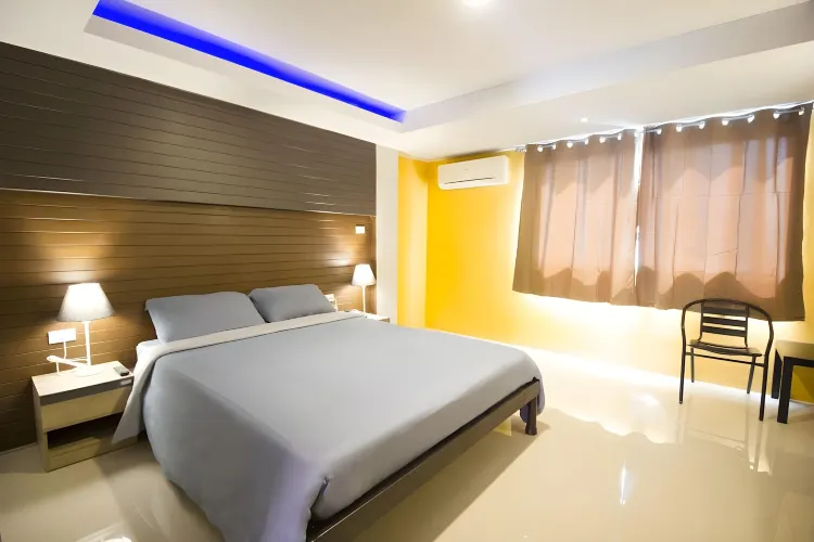 ห้องเมือง(เตียงควีนไซส์)