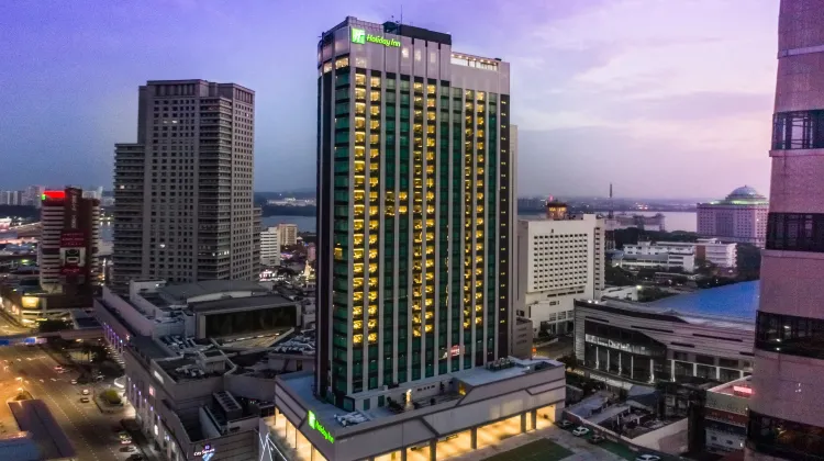 Holiday Inn Johor Bahru City Centre Exterior