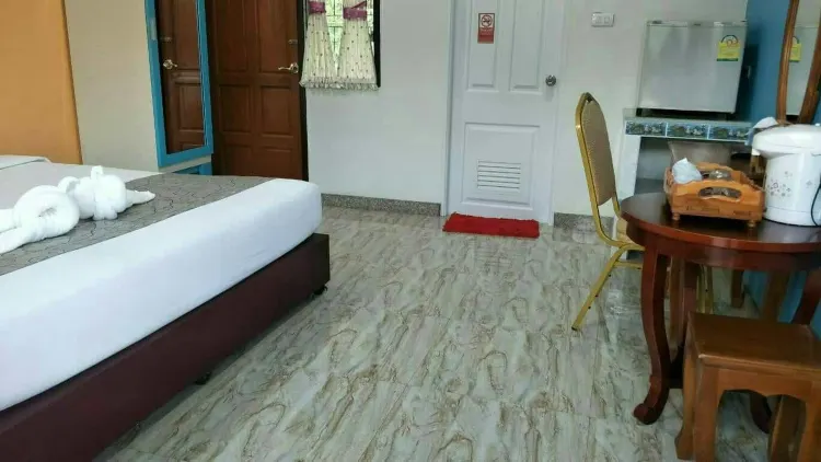 ห้องสแตนดาร์ด เตียงใหญ่ 1 เตียง