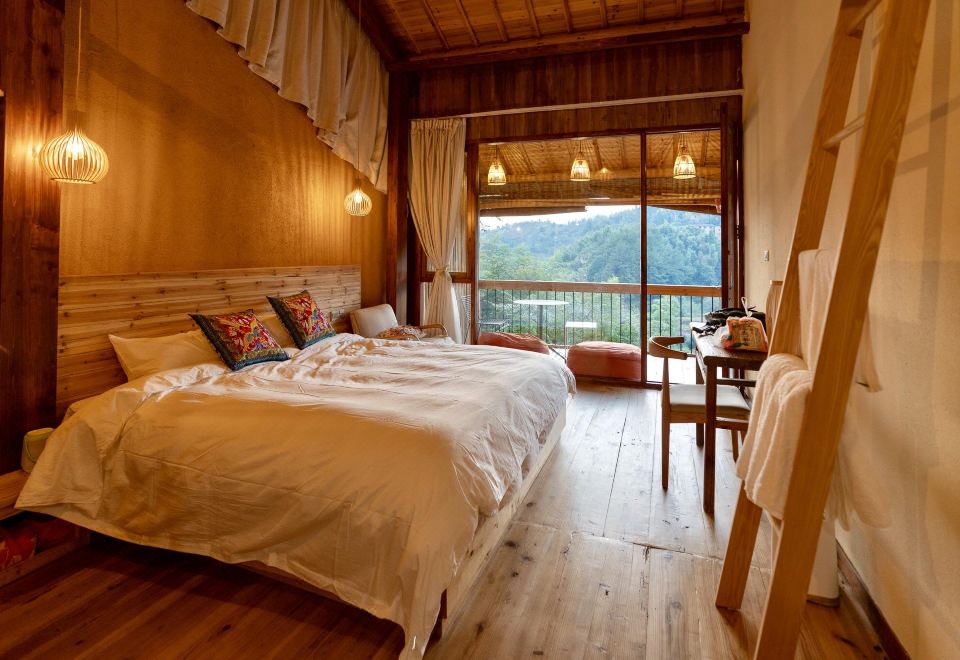 云海山景3室3衞3阳台