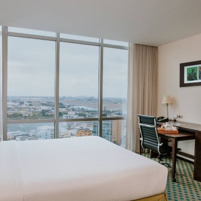 特大號床間 瓜亞基爾萬豪酒店優惠