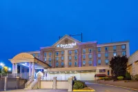 Days Hotel by Wyndham North Bergen /NYC Area
