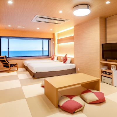 Main Building ◆ 42 Square Meters ◆ 7.5 Tatami + Twin [Japanese-Western Room] [Non-Smoking] [Ocean View] ホテル南風楼 クーポン
