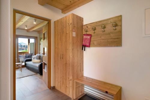 高级一卧室带阳台公寓