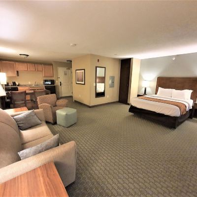 Elite Studio Suite AmeriVu Inn and Suites - Chisago City Promo Code