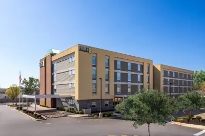 Home2 Suites by Hilton Dover Hôtels à : 