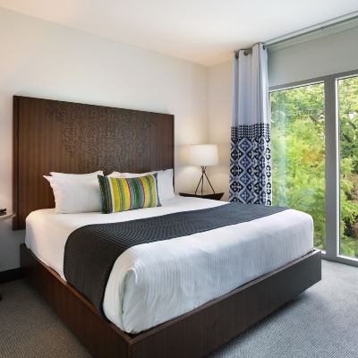 Corner King Suite With River View-Non-Smoking Hotel Contessa Promo Code