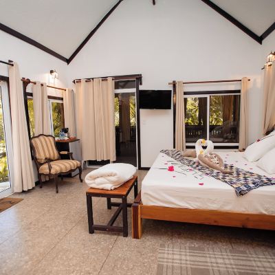Honeymoon Cabana Falling Leaves Lodge Promo Code
