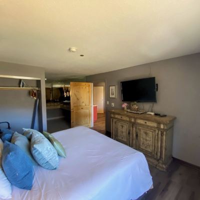 Queen Suite The Retreat on Charleston Peak Promo Code