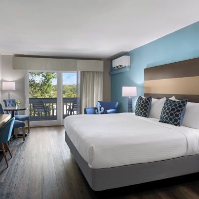 King Bed Marsh Side Shem Creek Inn Promo Code